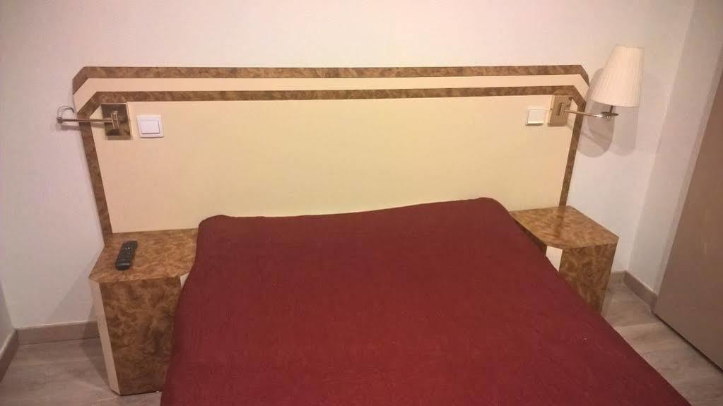 פריז Hotel Azur Montmartre מראה חיצוני תמונה